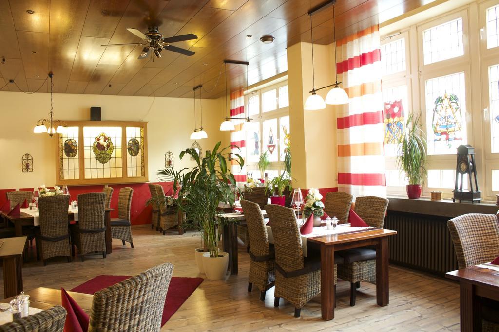 Stadthotel Kolpinghaus - Vier Ecken Werne Екстериор снимка