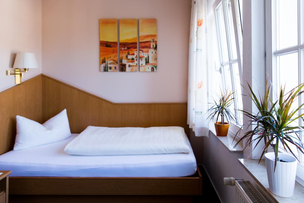 Stadthotel Kolpinghaus - Vier Ecken Werne Стая снимка